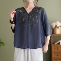 Prosekor 여성 자수 린넨 블라우스 날씬해 보이는 V넥 루즈핏 40대 50대 중년여성 셔츠