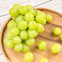 상주 김천 영천 샤인머스켓 1kg 1.5kg 망고포도 씨없는 청포도, 샤인머스켓 특품 - 2kg(4수), 4개