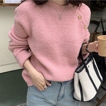 네모엔룩 여성용 하트골드 금장 버튼 단추 라운드넥 스웨터 울 니트 NL