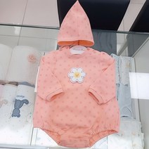 압소바 논현점 21년 봄 신상품 모자 셋트로 나온 귀여운 우주복 출산 선물 하세요
