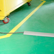 국산 쉽게 깨지지않는 연질 고무 전선 케이블 몰딩 몰드 보호관 34mm 90cm, 고무몰딩 90cm