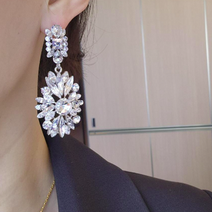 웨딩귀걸이 화려한 크리스탈 2부 본식 혼주 머슬매니아 피트니스대회