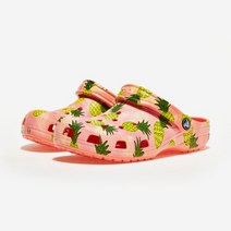 (국내매장판) 크록스 클래식 레트로 리조트 클로그 CRS207849 PAPAYA/MULTI