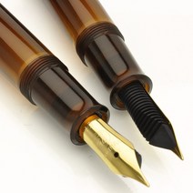 펠리컨 PELIKAN 프로덕션 클래식 M200 스모키 쿼츠 흡입식 입사 졸업 만년필선물, 스모키쿼츠 컬러, EF(극세밀)
