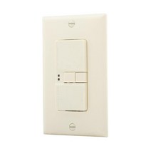 Eaton GFCI 자체 테스트 20A -125V 표준 사이즈 월플레이트가 있는 빈 페이스 리셉터클 아몬드131759