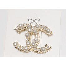 진주 본 브로치