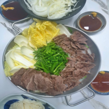 한우 사골수육세트 한우사골2kg 모듬뼈 2kg 오픈기념 사태 1kg 서비스 총 5kg