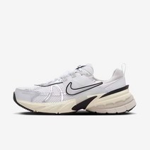 나이키 NIKE 운동화 V2K 런테크 서밋 화이트 메탈릭 실버 FD0736-100