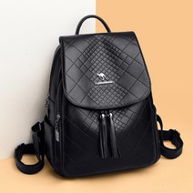 세련된 태슬장식 중년여자 가죽느낌 가벼운 나들이 미니백팩 50대 60대 외출 여행 아줌마가방