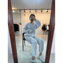 윤스토어 겨울 여성 스마일 빙그레 패치 포인트 트레이닝 맨투맨+팬츠 세트
