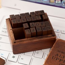 보냄 엔틱 알파벳 스탬프, 알파벳-대