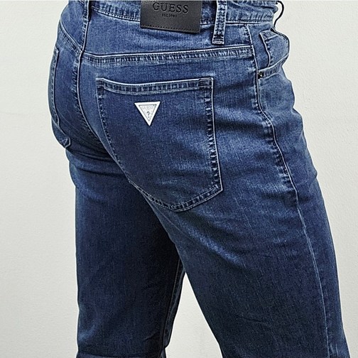 [백화점 정품] 게스 남성 여름용 저온스 이센셜 슬림스트레이트 다크블루 데님 얇은 스판 청바지 DBL 진청