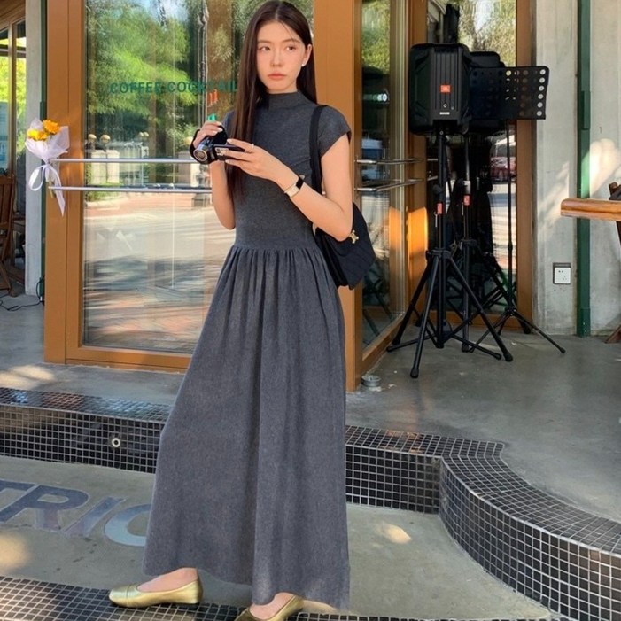 루어스룸 클립 그레이 반폴라 반소매 캡소매 스판 슬림 허리 밴딩 플레어 A라인 하객룩 롱 원피스