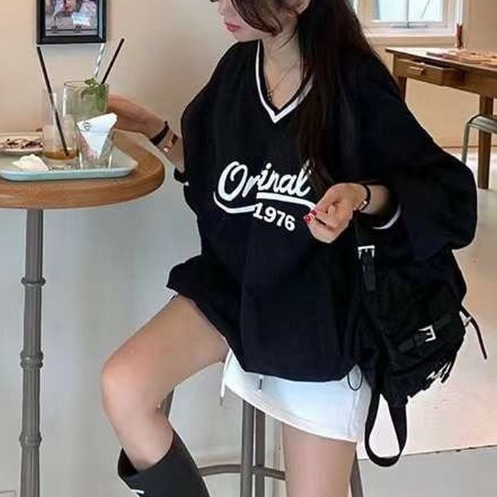 아셀 루즈핏 브이넥 바람막이 티셔츠