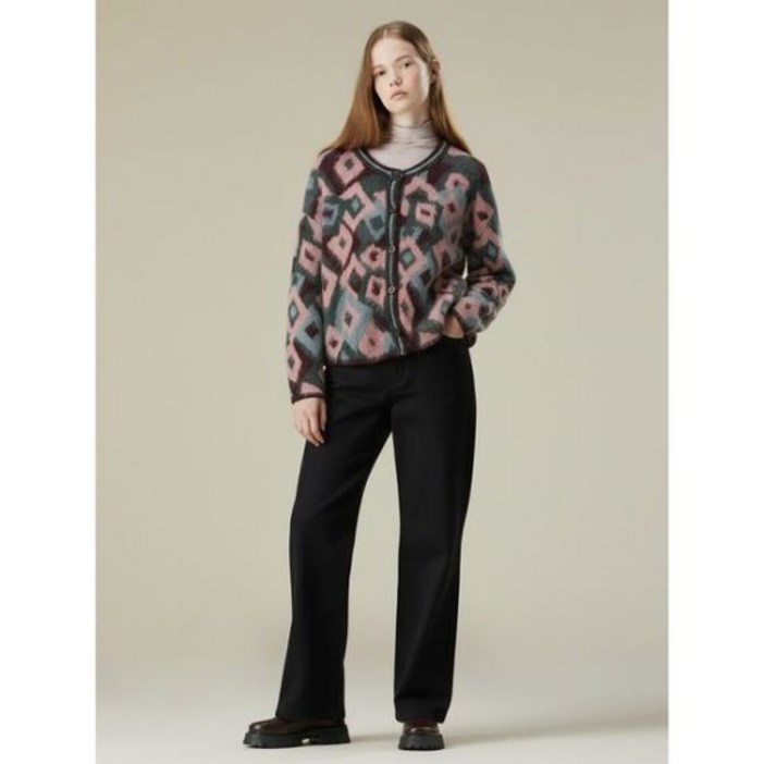 써스데이아일랜드 다이아몬드 브러쉬 가디건T238MCD236W 2451823