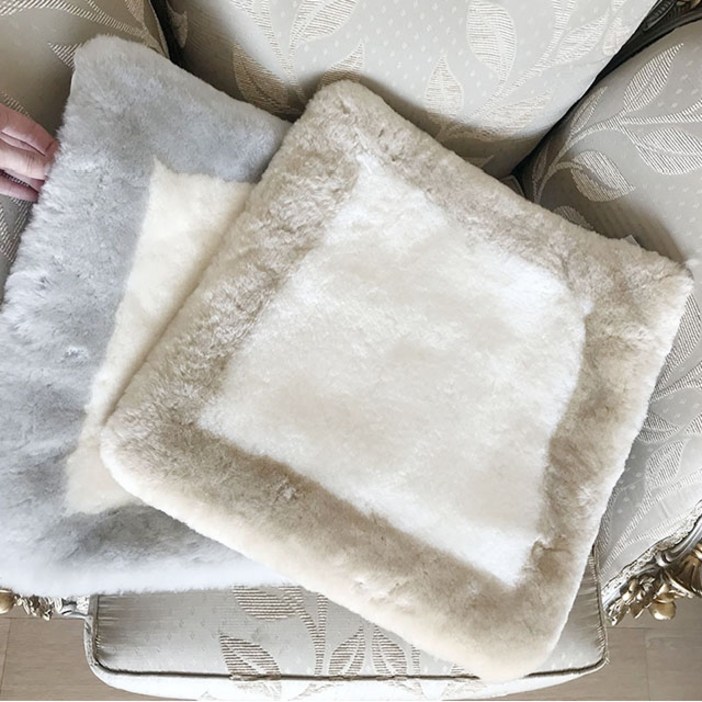 다이너스티 호주 사계절용 보더 양모방석 42x42 cm 베이지, 실버 호주양모 100% wool 겨울나기 사무실 학교 방석추천