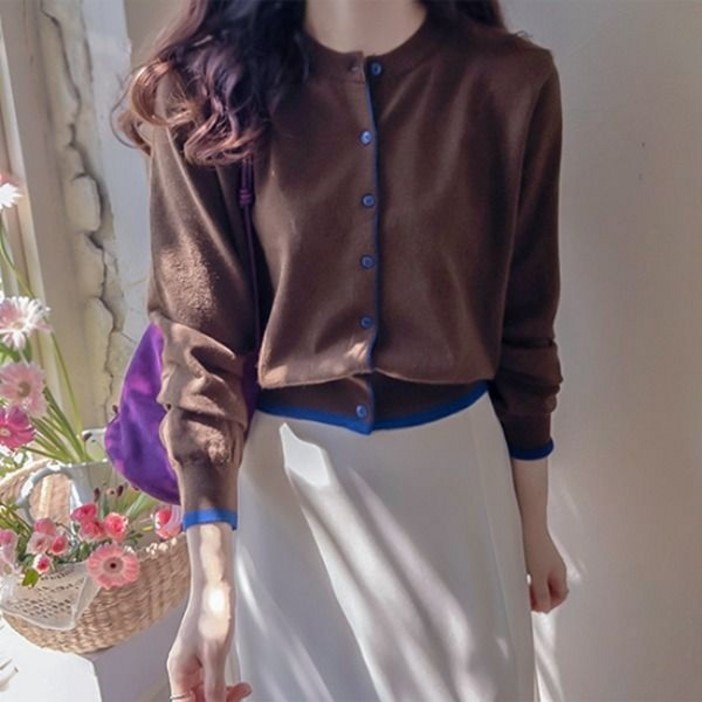 리린 로이번드 폴배색 쫀득스판 부드런 가디건 2896500