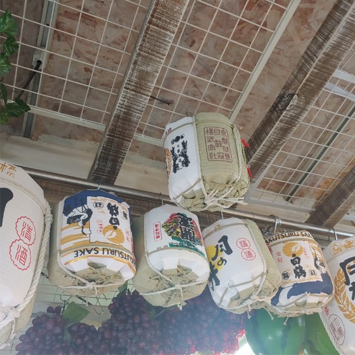 일본 이자카야 인테리어 술통모형 장식 천장 테이블 일본소품 전통소품 엔틱 인테리어