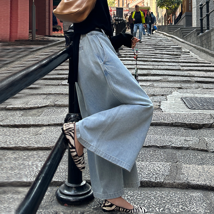 퀸앤조이 제니스 와이드 뒷밴딩 데님 팬츠