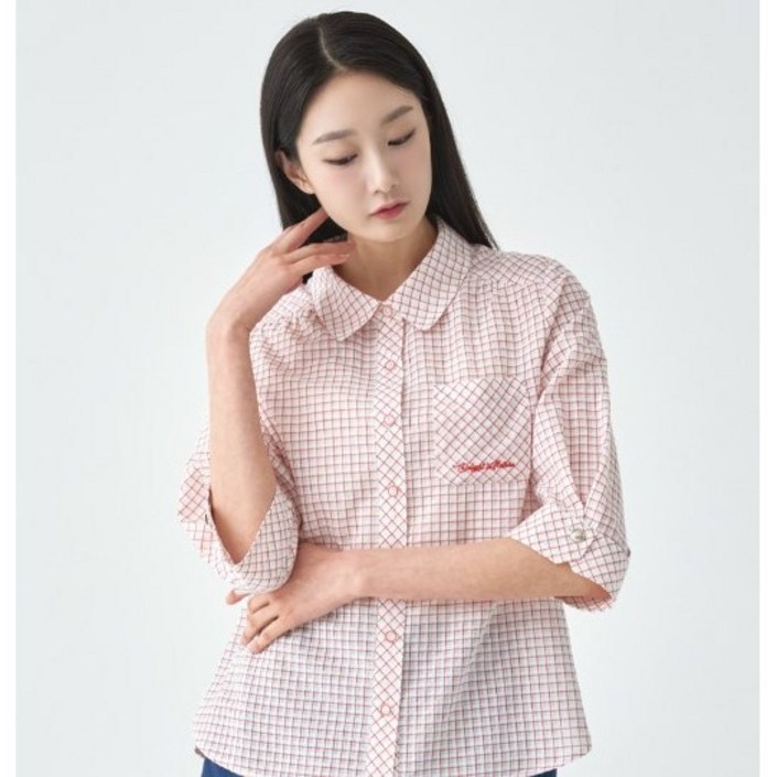 지센뉴코아창원점  여성잔체크자수포켓블라우스  비치치 않고 시원한 아이템