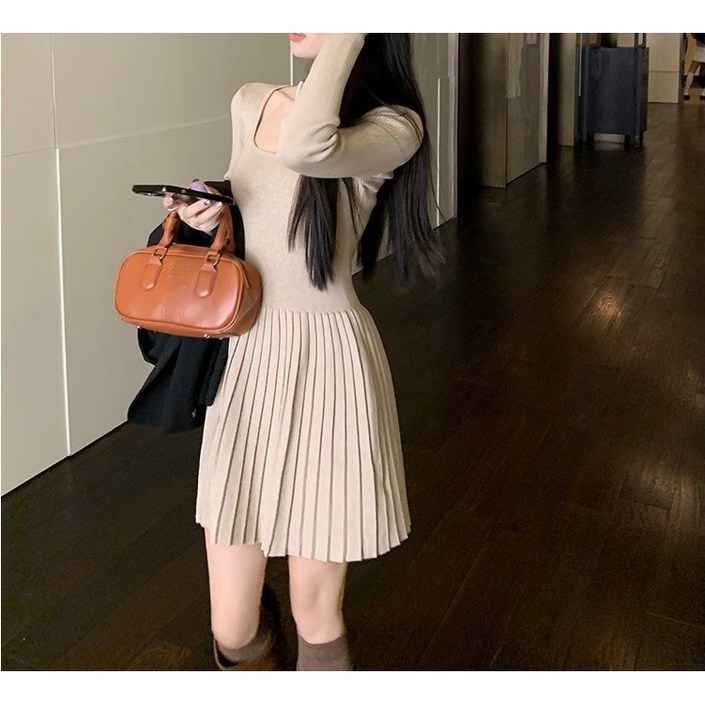 여성 골지 플레어 니트 원피스 / 스퀘어넥 플레어 플리츠 원피스 데일리 페미닌룩