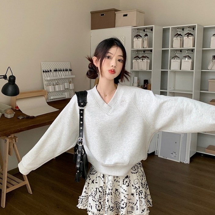 SAHINER 봄가을 여성 브이넥 루즈핏 맨투맨 긴팔 데일 티셔츠 LW2551