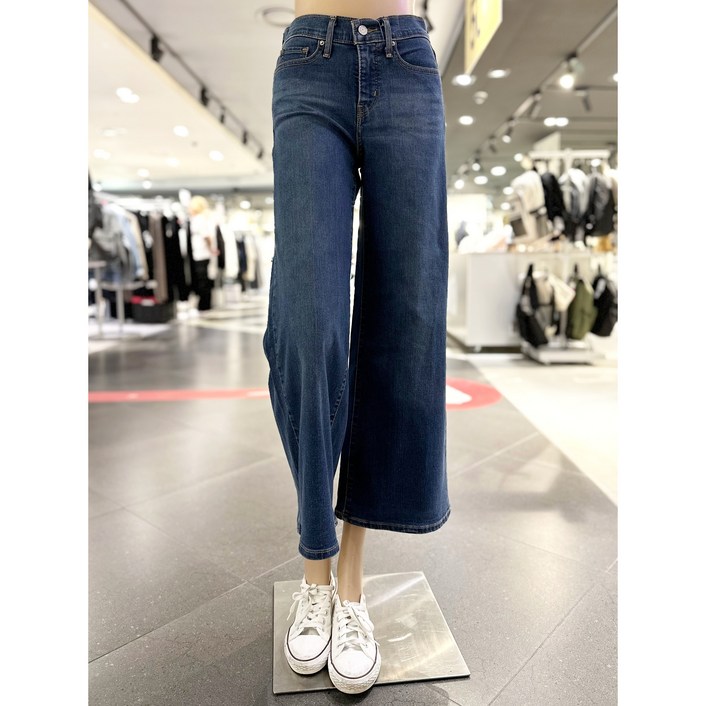 [ L E V I S ] 다리가 길어 보이는 여성 와이드팬츠 사방스판 청바지 2종~!! 편안한 사방스판으로 인김만점!! (L001PZ001) NC강서 리바이스 무료배송~!!