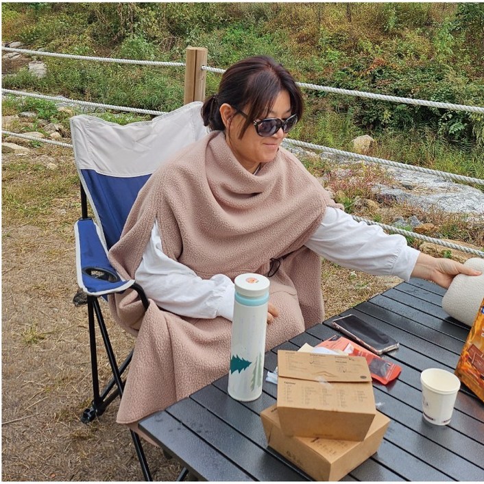 공감공감 양털 핸즈프리 입는담요 여행 차량 비박 독서실 집돌이 사무실 병원 비행기에서 사용 가능한 손빼담요 손빼요