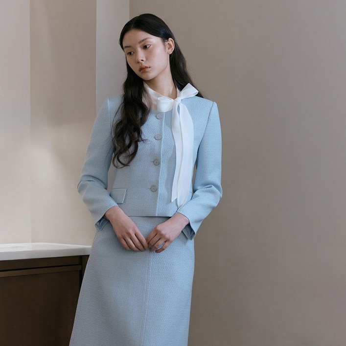 [국내백화점] 잇미샤 [26 S/S] 메탈 버튼 트위드 크롭 자켓 ITQ2ZJK510 ITQ2ZJK510-EBS 로맨틱 엣지 트렌디 무드