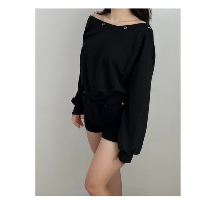 루엘라아일렛 오프숄더 맨투맨