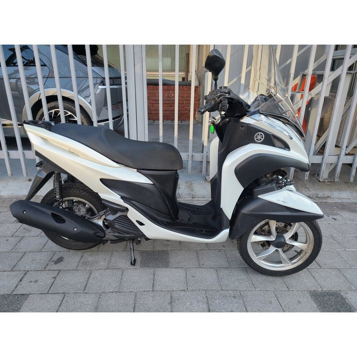 야마하트리시티125입니다  2017년식 26000KM 운행