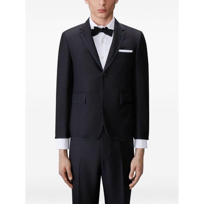 톰 브라운 싱글 브레스티드 수트