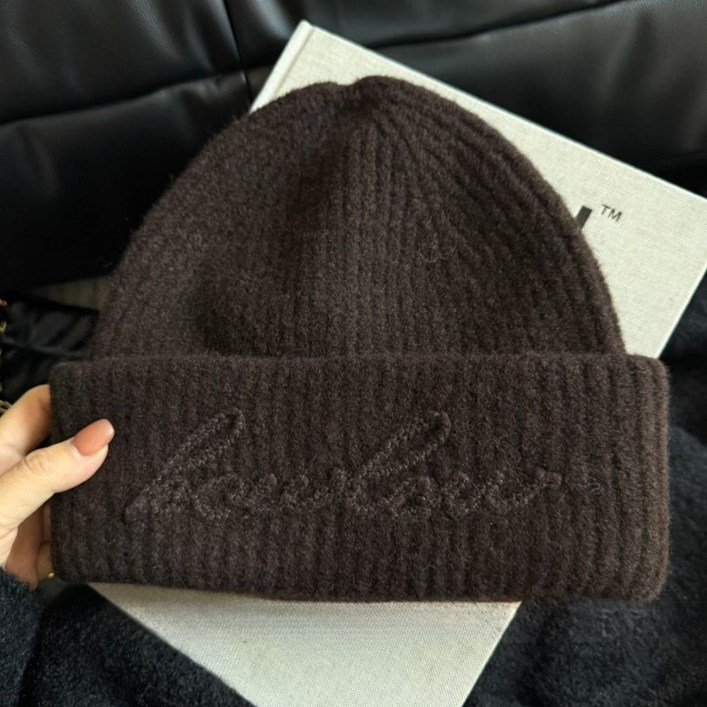 남녀 공용 패션 따뜻한 방한 겨울 모자 데일리 캐주얼 니트비니 모자 골지 기본비니9가지 색상 선택 가능, 패션적인 가을 겨울 코디 필수템