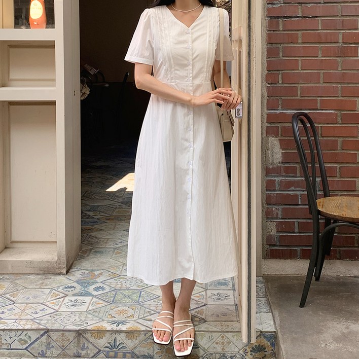 리리앤코 피네코딘 브이넥 핀턱 스트랩 롱 원피스