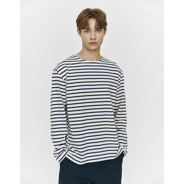 지오다노 NEW 릴렉스핏 스트라이프 긴팔 티셔츠 01025520