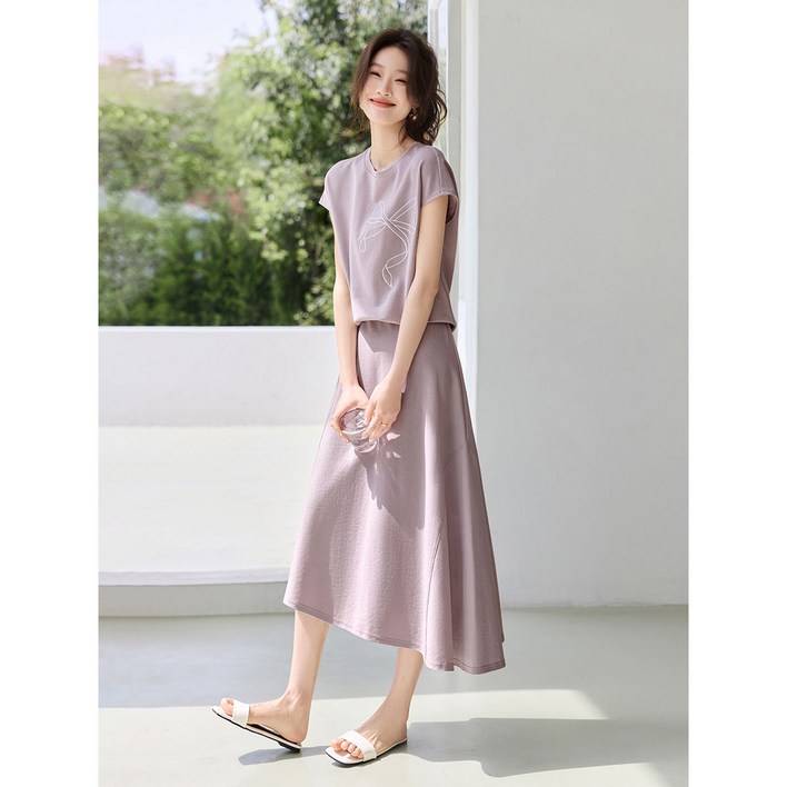 모호모한 여름 신상 캐주얼 리본 자수 티셔츠 언밸런스 우산 스커트 세트