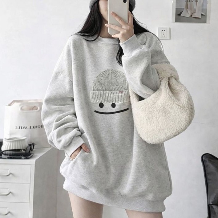 다세미 데일리 비니 스마일 프린팅 루즈핏 맨투맨