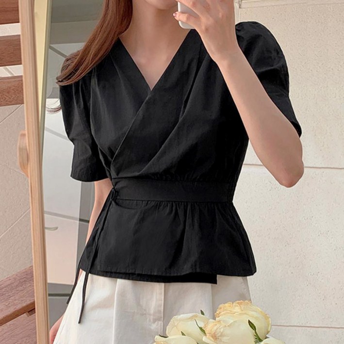 라라홀리 브이넥 랩스타일 허리 셔링 리본끈 퍼프소매 반팔 크롭 블라우스