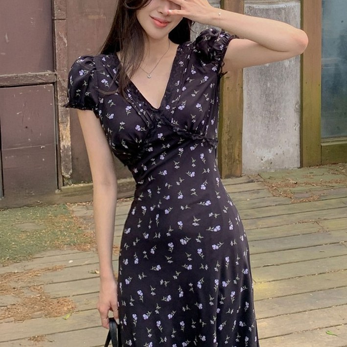 떳다그녀 코렐리아 플라워 퍼프소매 브이넥 휴양지 바캉스룩 여름 레이스 꽃 반팔 맥시 롱원피스