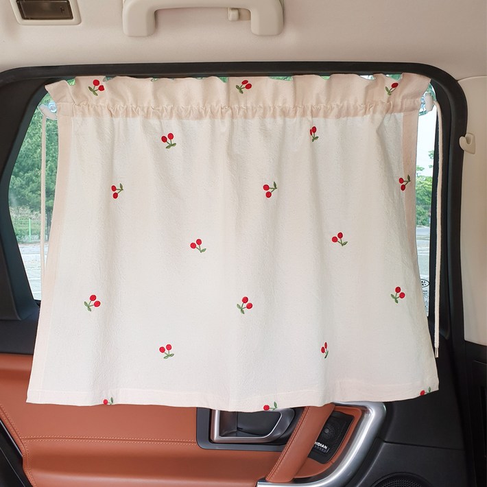 유트러스 차량용 자수 햇빛가리개