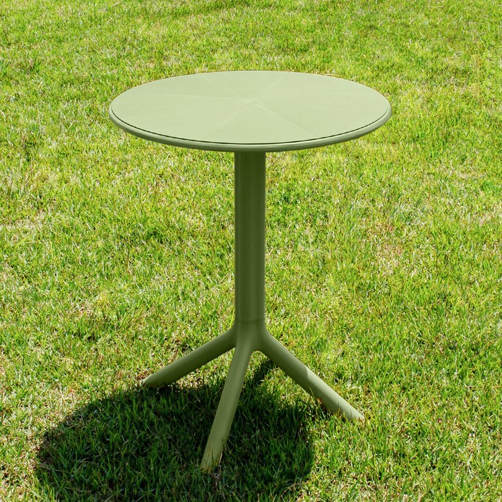 리사 야외 테이블