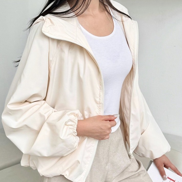 아워니즈 여성 초경량 크롭 후드 집업 바람막이