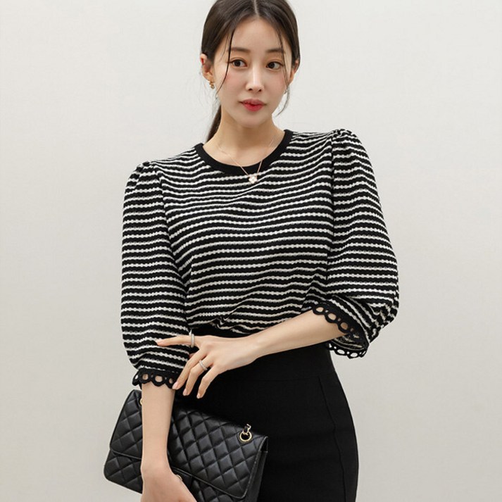 스타일온미 스타일온미  에드나 쟈가드 스트라이프 퍼프 7부 소매 레이스 배색 티셔츠