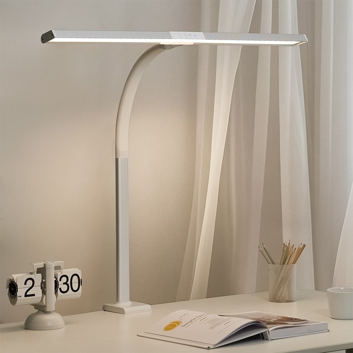 Wingdot 윙도트 LED 안티 블루라이트 와이드 스탠드 80cm 타이머기능 집게형 HSJ220 화이트 Wingdot 윙도트 LED 안티 블루라이트 와이드 스탠드 80cm 타이머기능 집게형 HSJ220 화이트