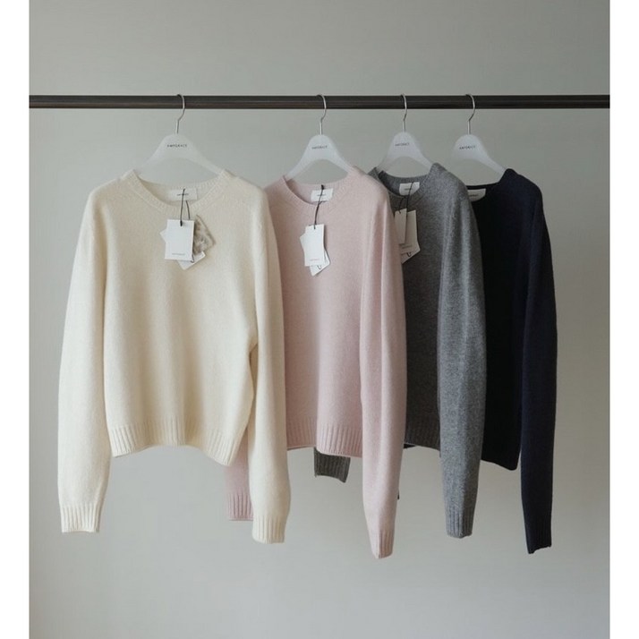 에이미그레이스 젠타 홀가 라운드 니트