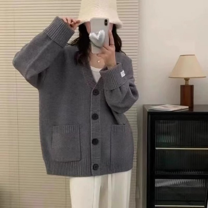 MINA STYLE 오버핏 브이넥 니트 가디건 루즈핏 단추 여밈 포켓 긴팔 데일리 여성용 아우터