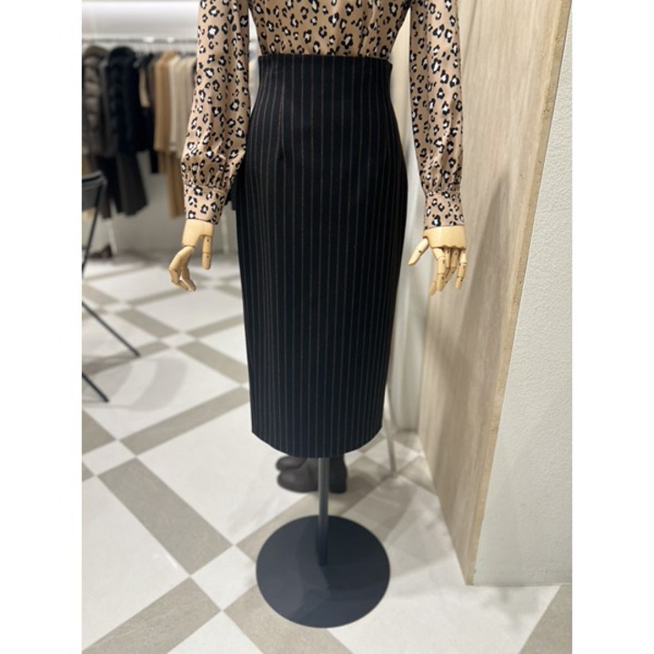 모조에스핀 J254XSD106 스트라이프 정장 스커트