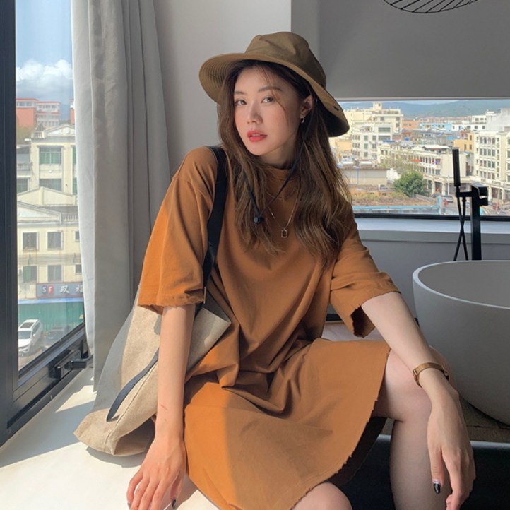 피어니스트 오버핏 래글런 미디 원피스 피어니스트 오버핏 래글런 미디 원피스