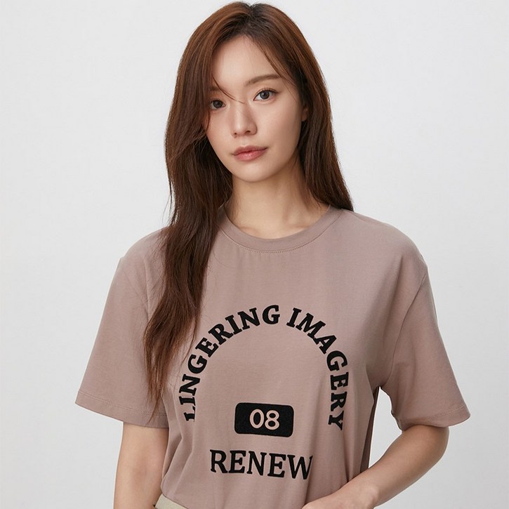 플라스틱아일랜드 여성용 로고 루즈핏 티셔츠 PR7CH831