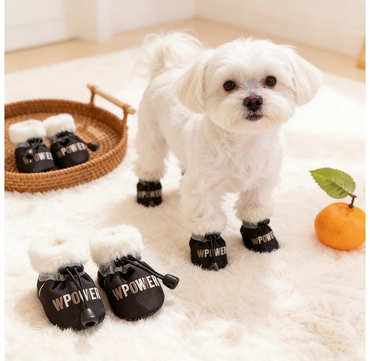 강아지 겨울 방한 눈길 부츠 부드러운 바닥 논슬립 신발 외출 방오 털 신발 애견 발보호